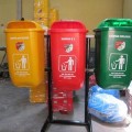 tong sampah fiber